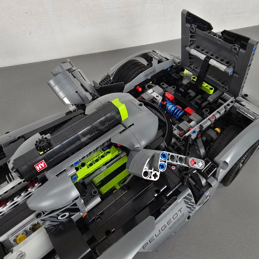 LEGO Technic Peugeot 9X8 24H Le Mans Hybrid Hypercar 42156 Assembled Model 1:10 - Picture 6 of 11